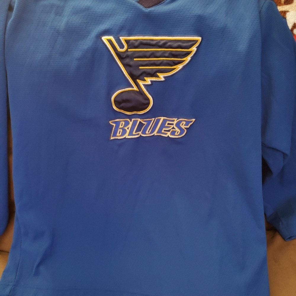 Kids blues jersey